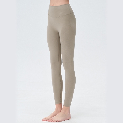 ハイライズスリムクロップドパンツ／カーキ