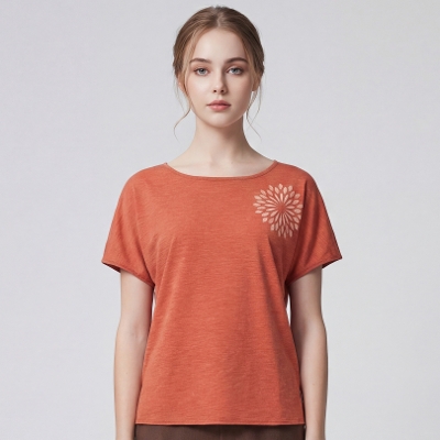 バットウィングスリーブロゴトップ／ポピーオレンジ