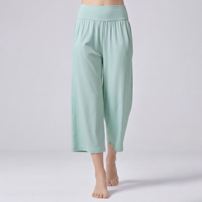 ハイライズエラスティックフレアパンツ／ハニーデューメロン