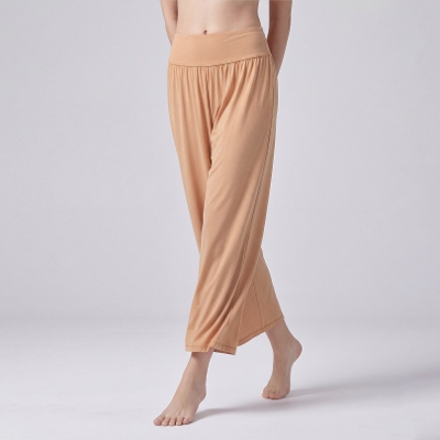 ハイライズエラスティックフレアパンツ／シナモン