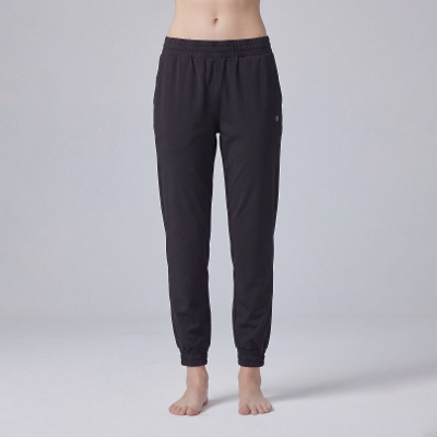 ミッドライズトレーナーパンツ／ブラック