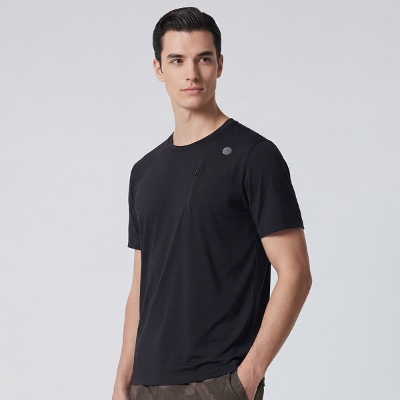 メンズファンクショナルクルーネックシャツ／ブラック